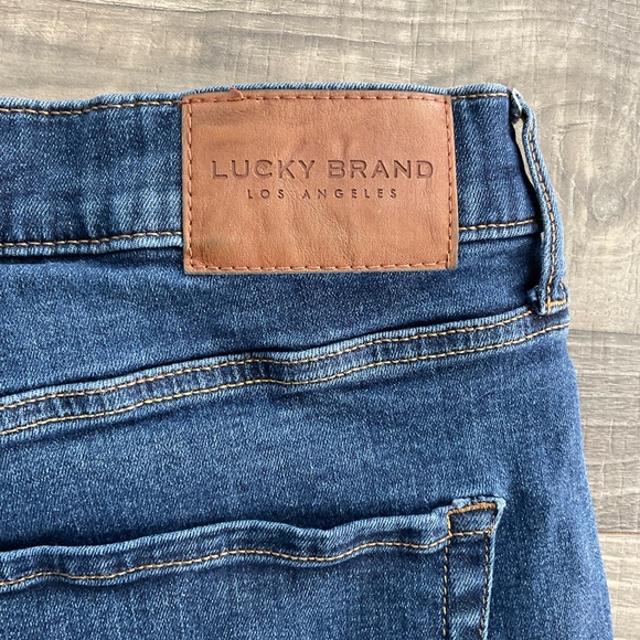 40x32 Lucky Brand 221 Original Straight Jeans Men’s Blue Denim Stretch 7MBJ001 - Picture 11 of 11